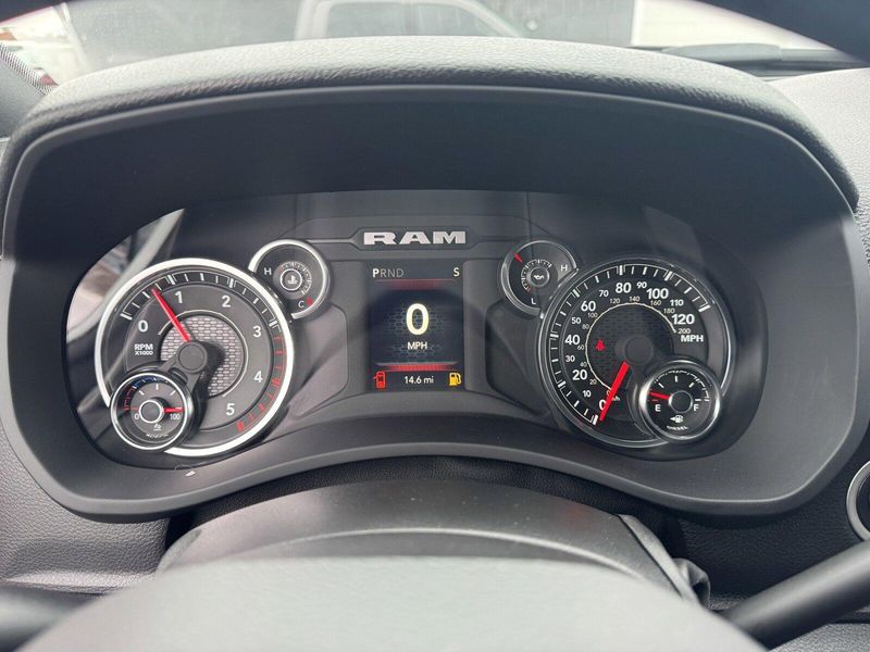2024 RAM 5500 Chassis Cab TradesmanImage 19