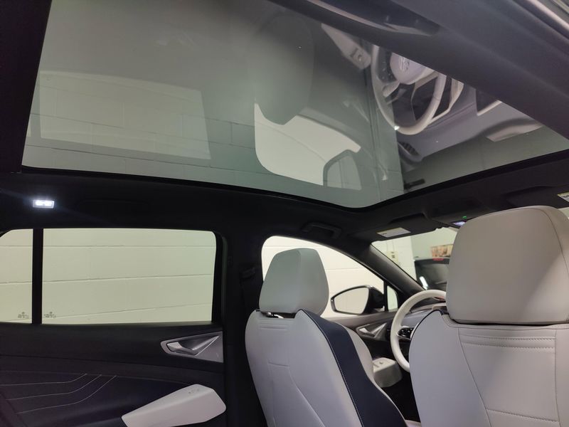 2023 Volkswagen ID.4 Pro S AWD 82kW w/Glass RoofImage 6