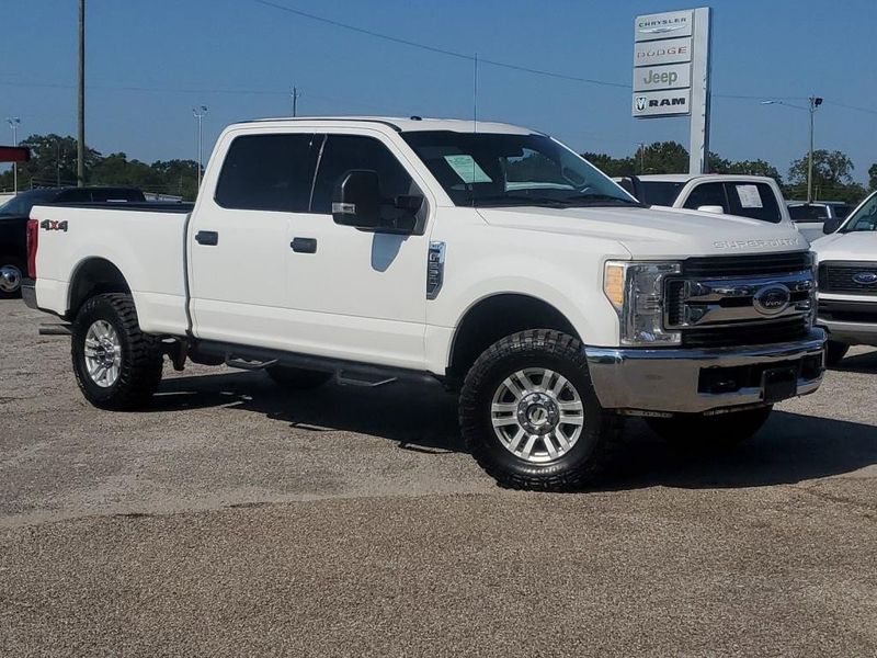 2017 Ford F-250 XLT Johnson Dodge 601-693-6343 pixelmotiondemo.com 