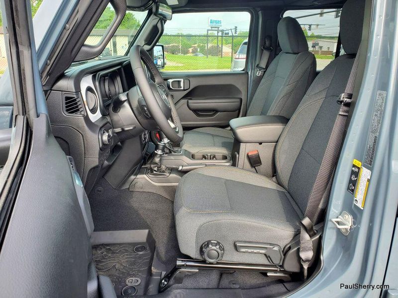 2025 Jeep Wrangler 4-door Sport SImage 18