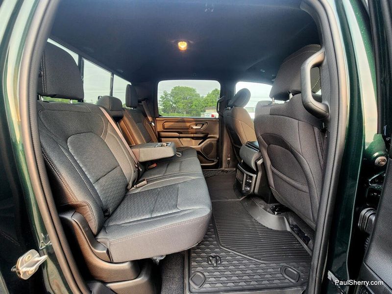 New 2026 RAM 1500 Warlock Crew Cab 4x4 5'7' Box