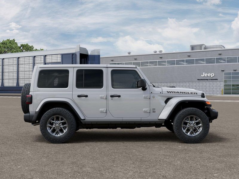 New 2026 Jeep Wrangler 4-door 85th Anniversary Edition