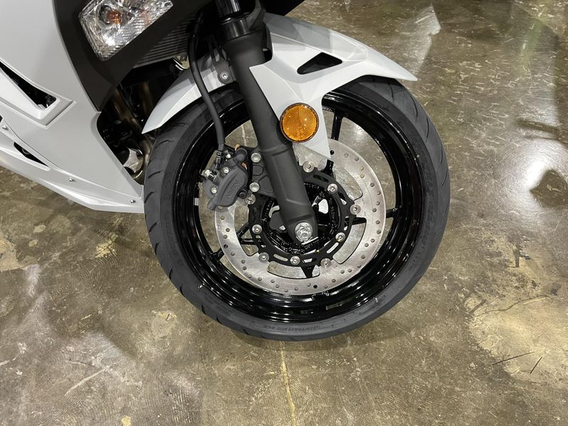 2025 Kawasaki NINJA 500 ABS Image 7