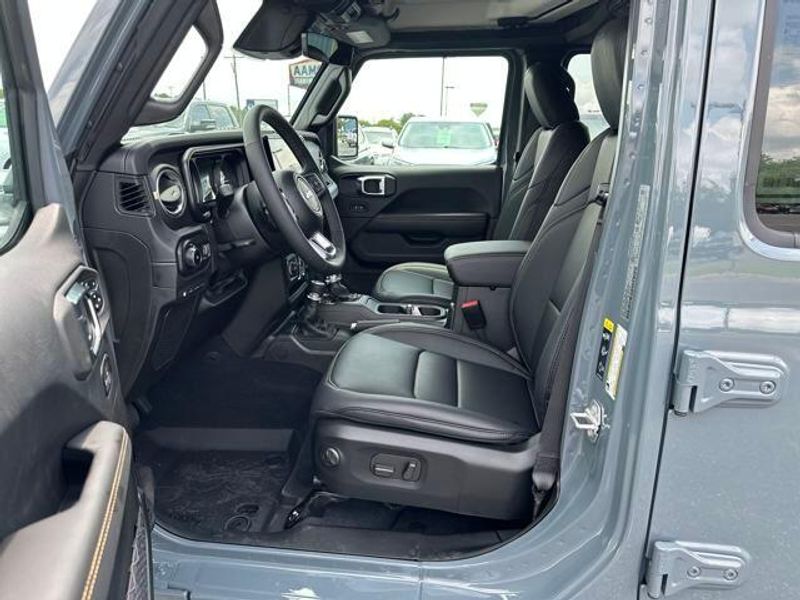 2025 Jeep Wrangler 4-door Sahara 4xe