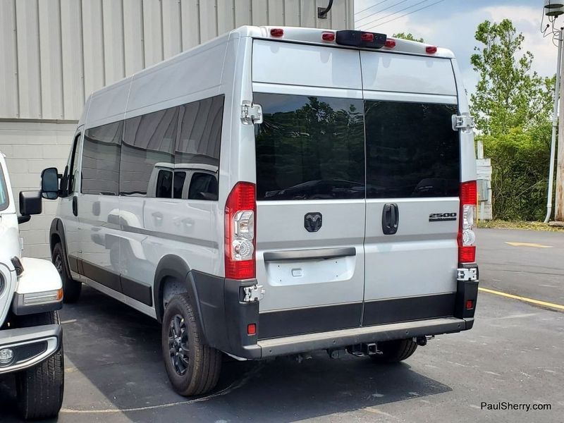 2024 RAM Promaster 2500 Slt+ Window Van High Roof 159