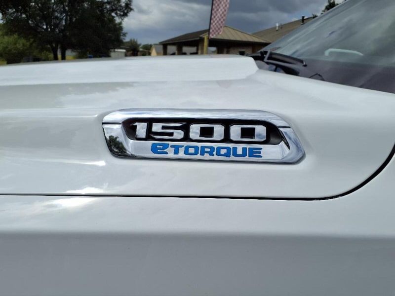 2025 Ram 1500 Tradesman photo 5