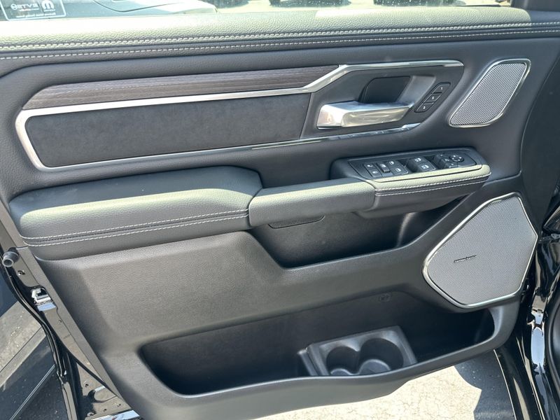 New 2025 RAM 1500 Laramie Crew Cab 4x4 5