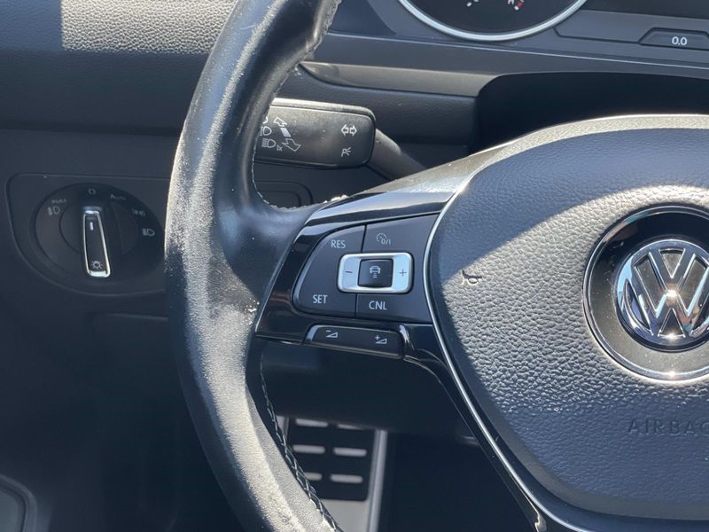 Used 2018 Volkswagen Tiguan 2.0T SEL FWD