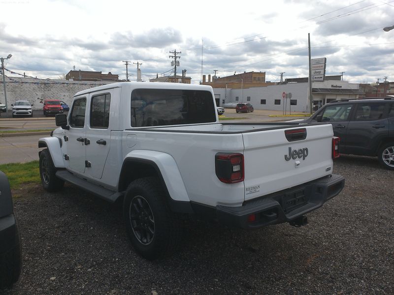 2020 Jeep Gladiator Image 24