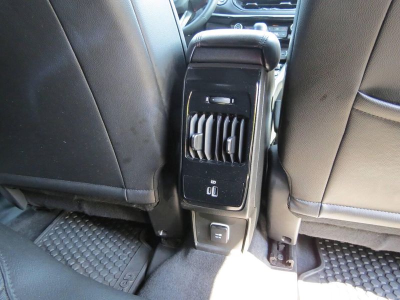 Used 2025 Jeep Compass Trailhawk 4x4 4dr SUVImage 18