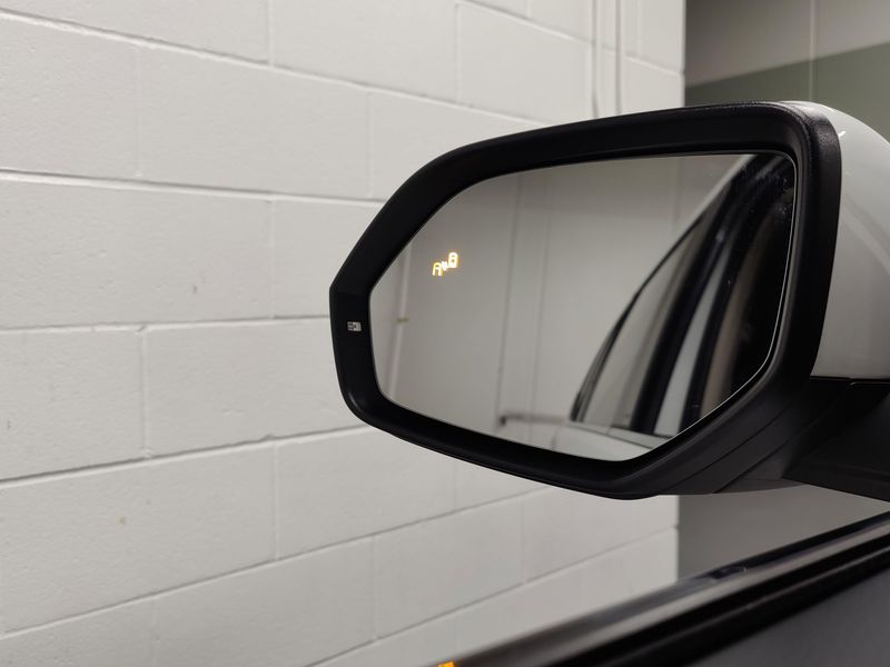 Used 2024 Volkswagen Atlas SEL AWD w/Sunroof & NavigationImage 28