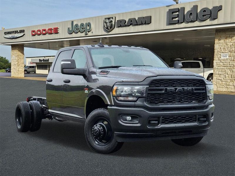 2024 RAM 3500 Tradesman Crew Cab Chassis 4x4 60