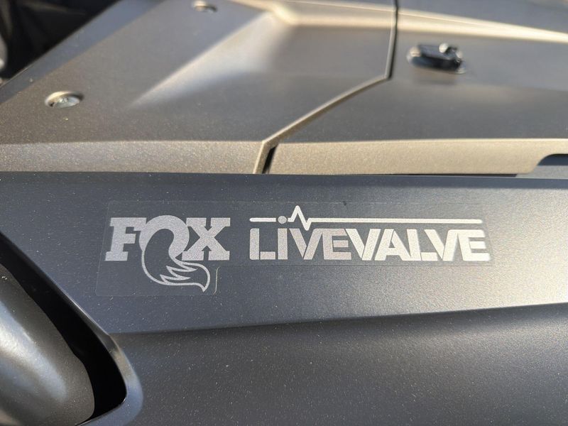 New 2026 Honda TALON1000R FOX LIVE VALVE Image 30