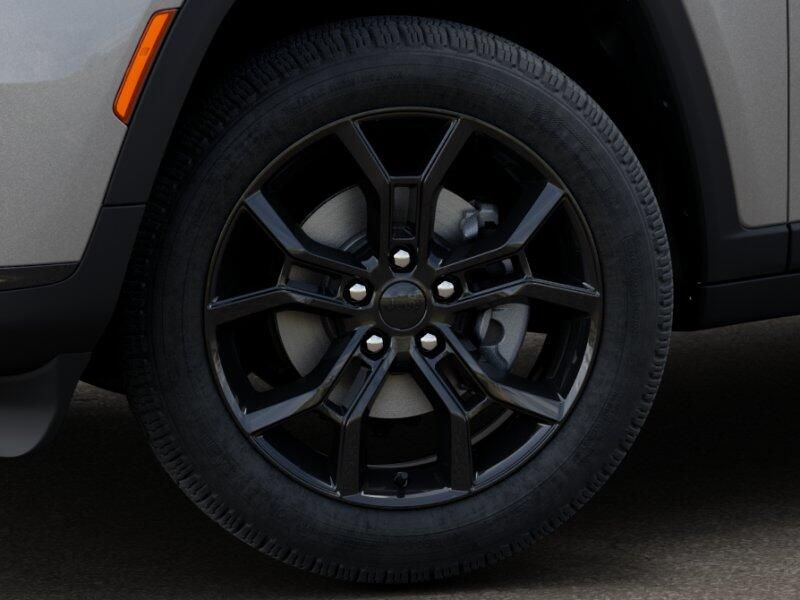 New 2025 Jeep Grand Cherokee L Limited 4x4Image 20