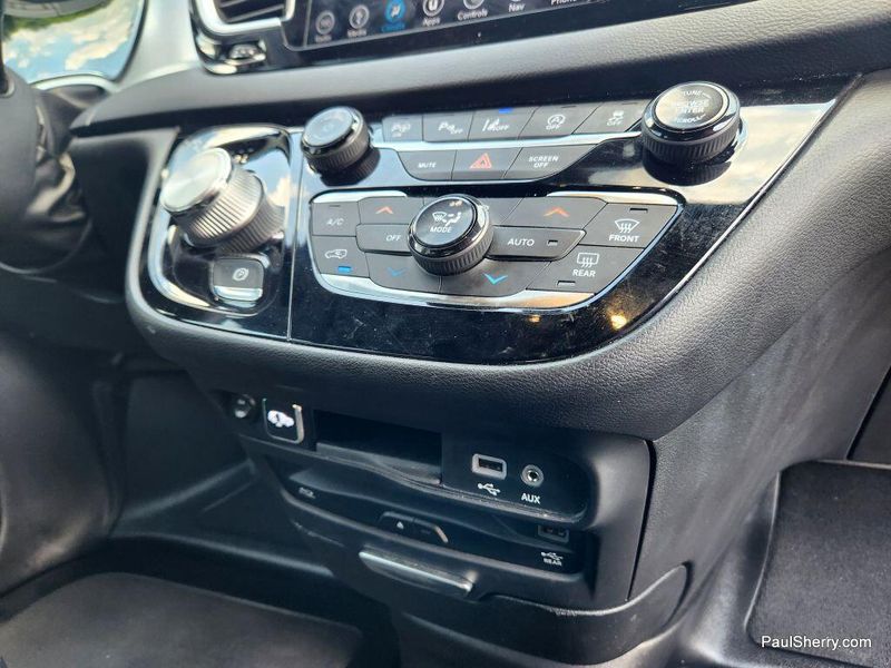 2019 Chrysler Pacifica Touring L Plus SImage 50