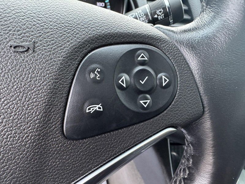 2019 Chevrolet Impala LTImage 20