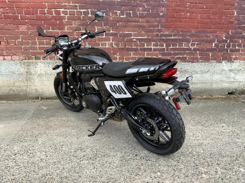 2027 Triumph STREET TRACKER 400