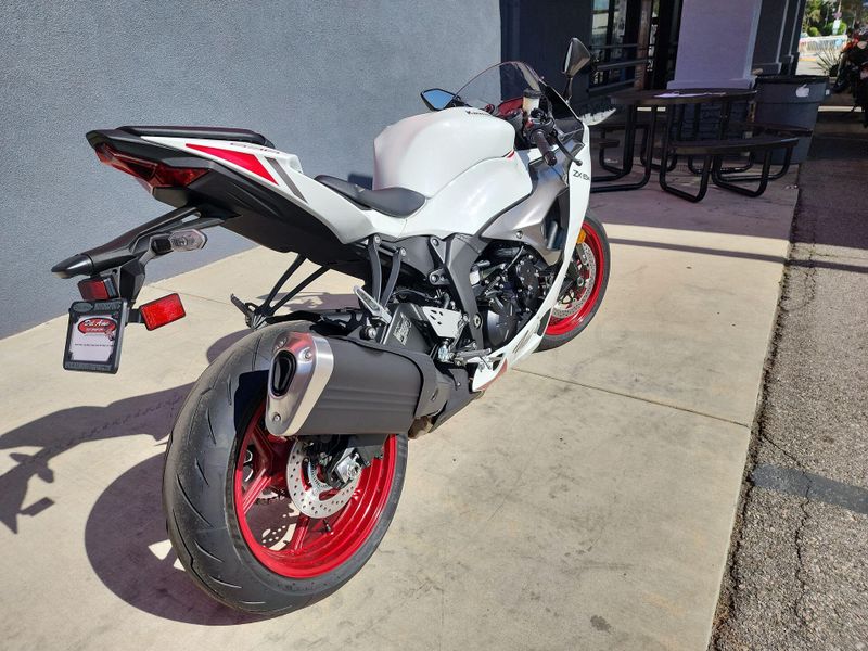 New 2025 Kawasaki NINJA ZX-6R Image 12