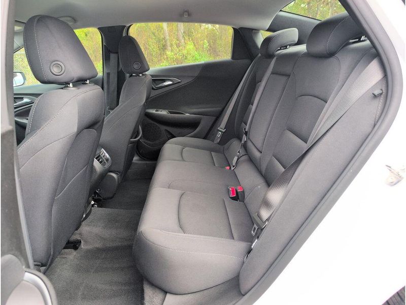 Used 2024 Chevrolet Malibu LTImage 29
