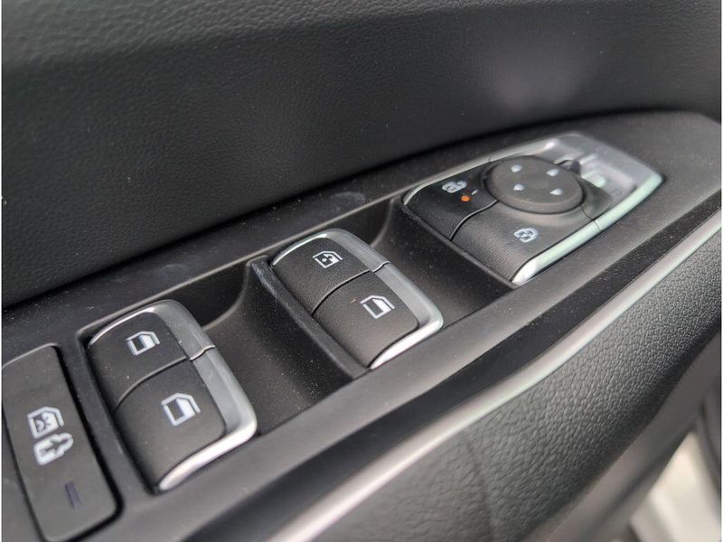 Used 2026 Kia Sorento SImage 12