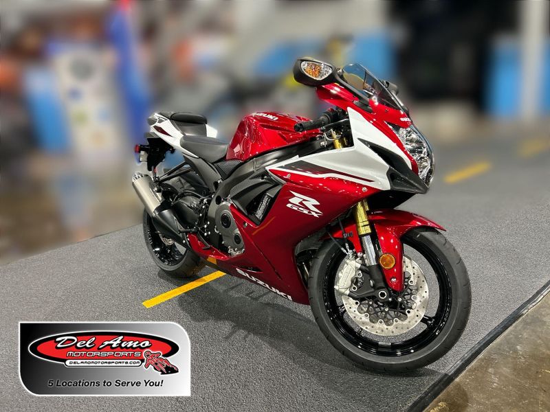 New 2027 Suzuki GSX-R750 
