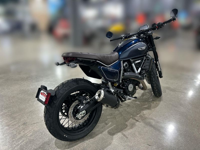 New 2025 Ducati SCRAMBLER 800 NIGHTSHIFT Image 14