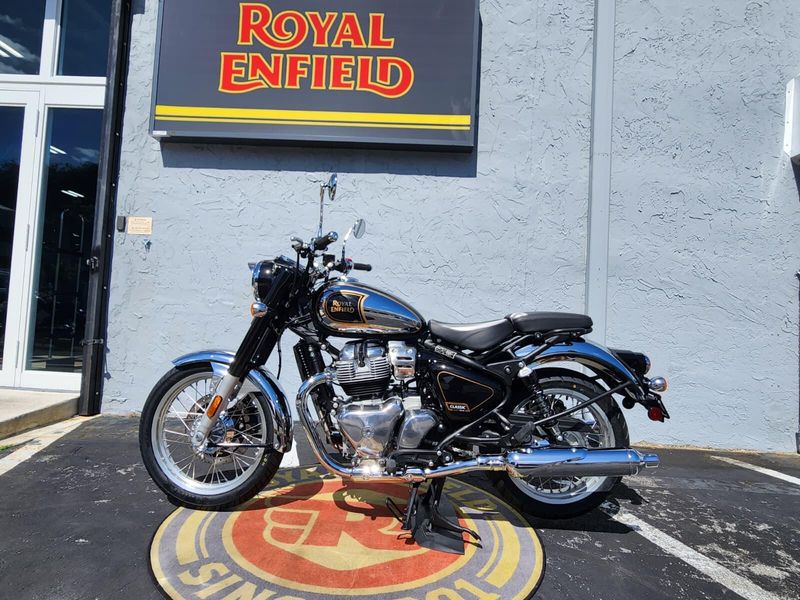 New 2026 Royal Enfield CLASSIC 650 Image 1
