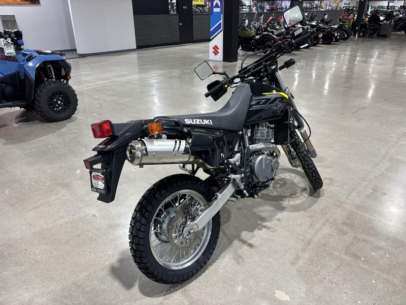 New 2027 Suzuki DR650S Image 15