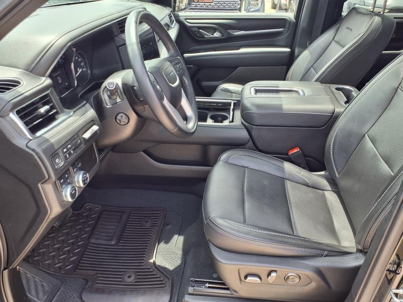 2021 GMC Yukon XL DenaliImage 15