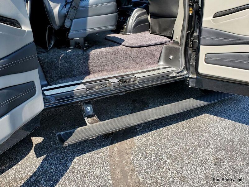 Used 2025 GMC Savana Cargo Image 27