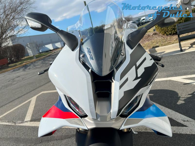 2025 BMW S 1000 RR Image 3