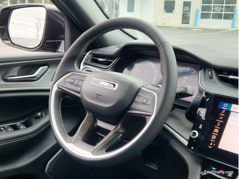 New 2026 Jeep Grand Cherokee Limited 4x4