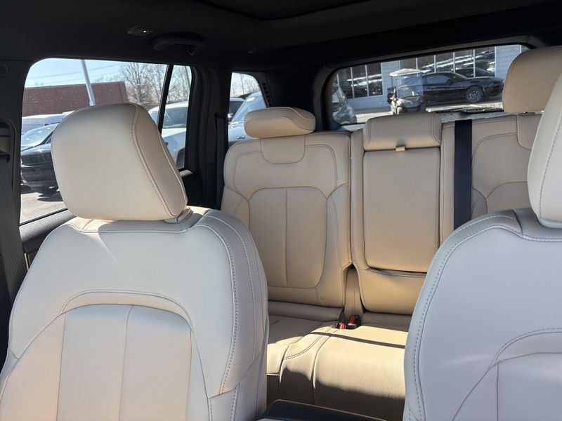 New 2026 Jeep Grand Cherokee Limited 4x4Image 37