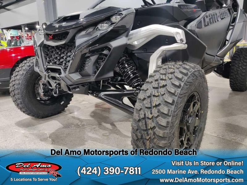 2024 Can-Am MAVERICK R X 999T DCTImage 9