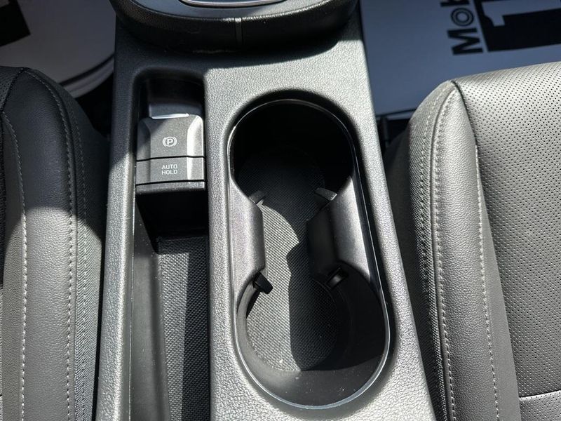 2022 Hyundai Kona LimitedImage 27