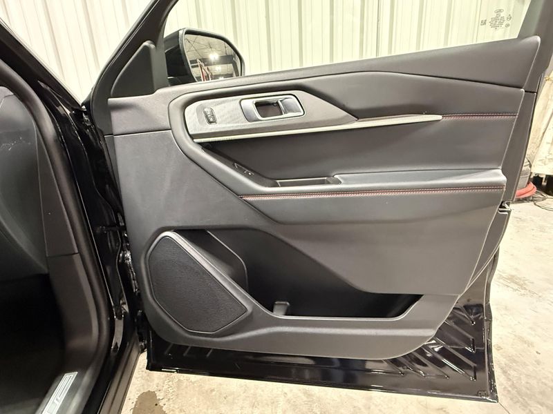 Used 2025 Ford Explorer ST-LineImage 14