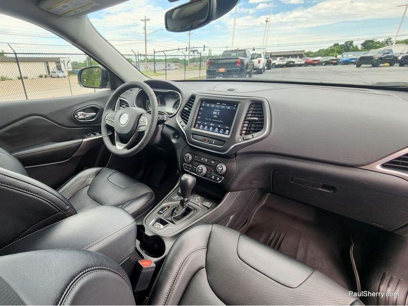 Used 2022 Jeep Cherokee Latitude Lux
