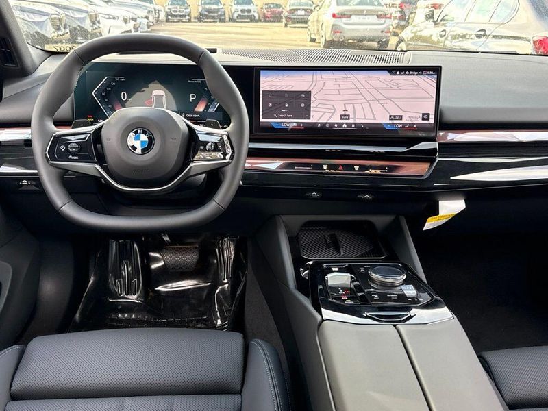 New 2027 BMW 5 Series 530iImage 25