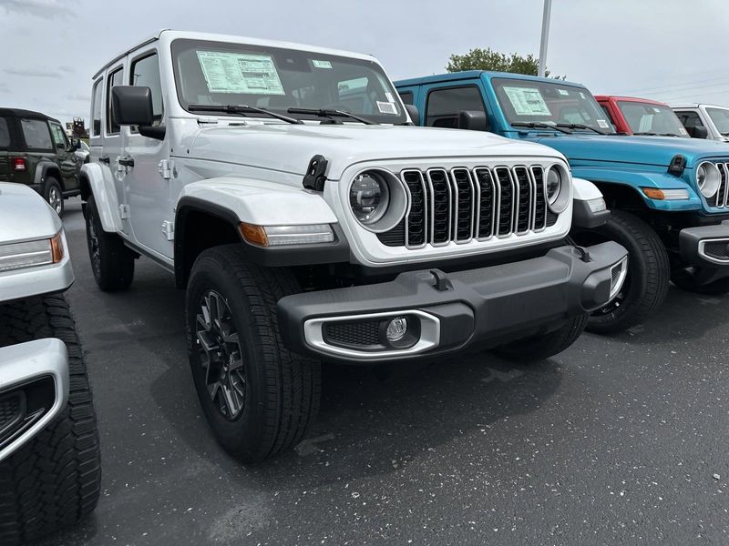 2024 Jeep Wrangler 4-door SaharaImage 24