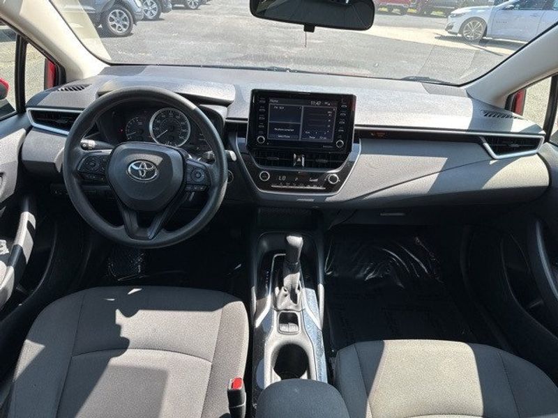 2021 Toyota Corolla LEImage 11