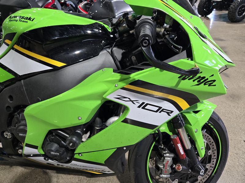 USED 2025 KAWASAKI NINJA ZX10R ABS KRT EDITION Image 4