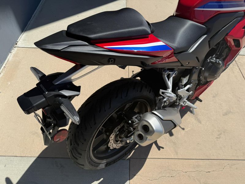 2025 Honda CBR500R Image 8
