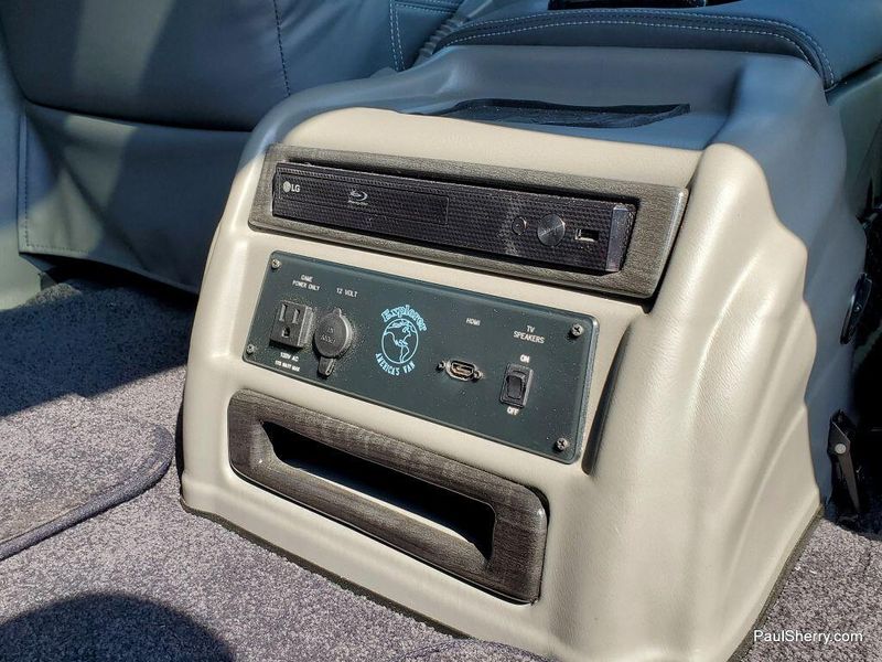 2024 Chevrolet Express Cargo Image 30