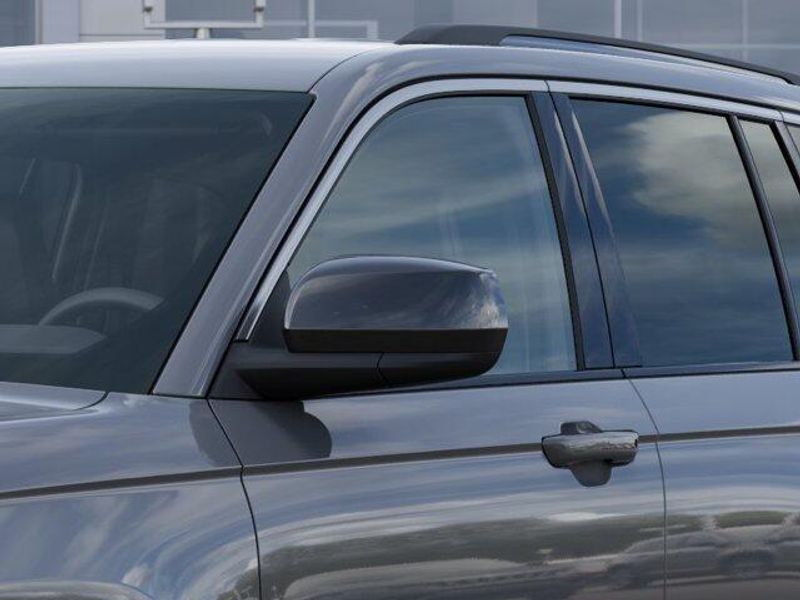 New 2027 Jeep Grand Cherokee Laredo Altitude 4x2Image 12
