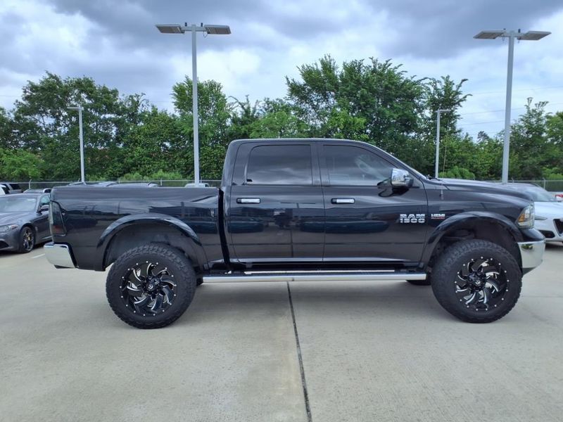 2016 RAM 1500 LaramieImage 5