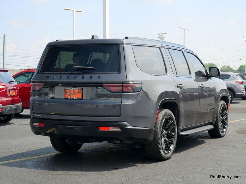 2024 Jeep Wagoneer Series II CarbideImage 11