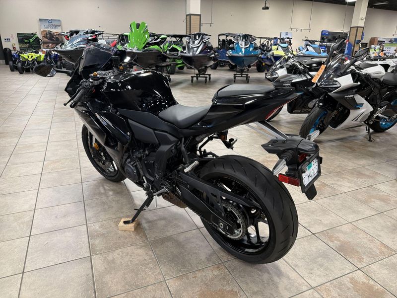 Used 2026 Yamaha YZF-R7 CA Image 15