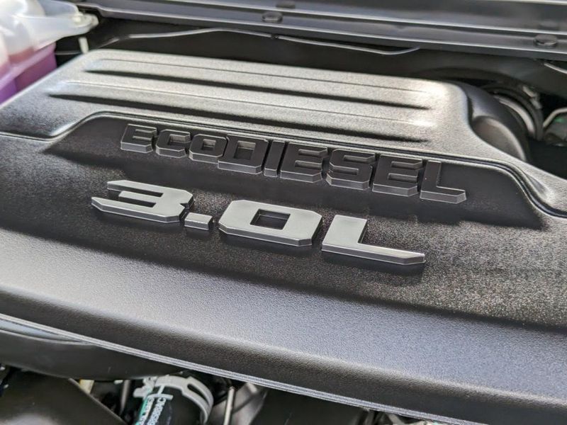 2023 RAM 1500 Big Horn Crew Cab 4x4 5