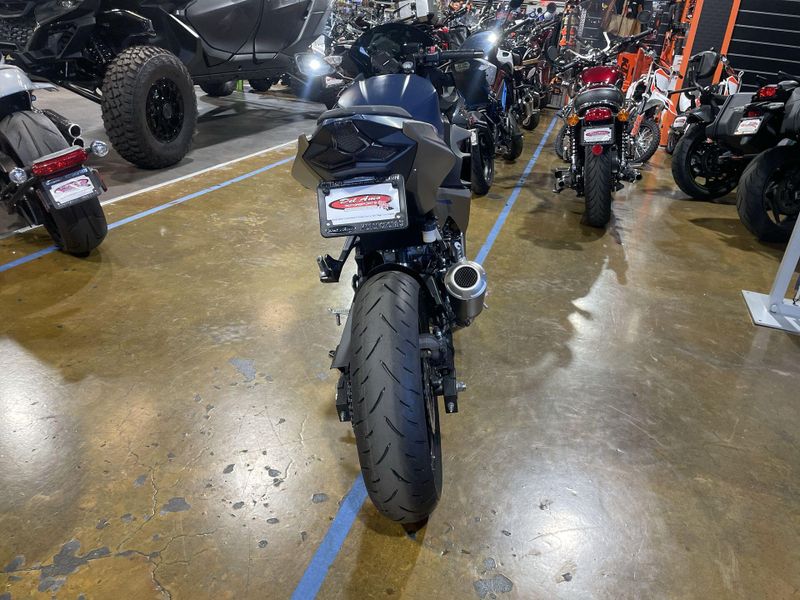Used 2023 Kawasaki NINJA 400 Image 7