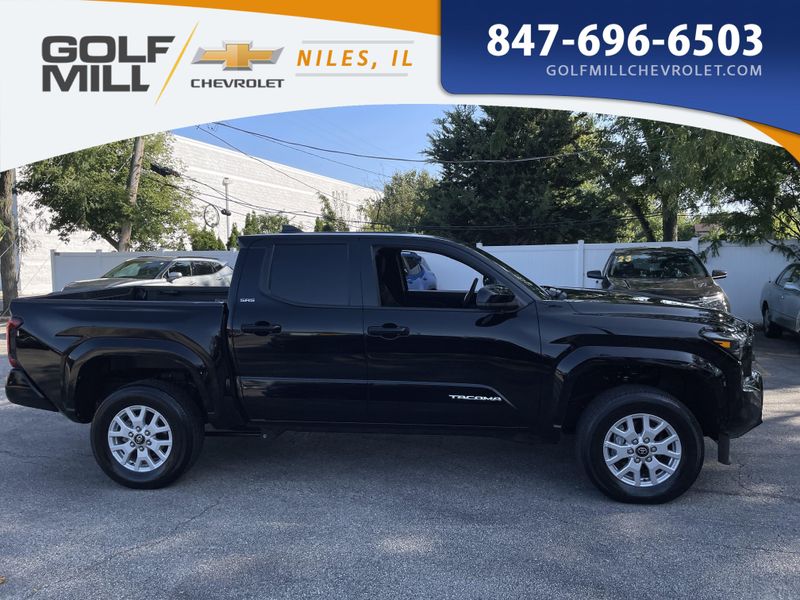2025 Toyota Tacoma SR5 4x4 photo 4